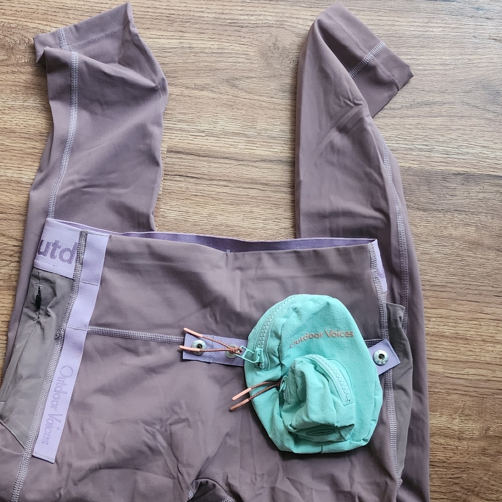 Outdoor Voices Snacks leggings size small